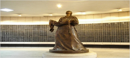 지하인물상